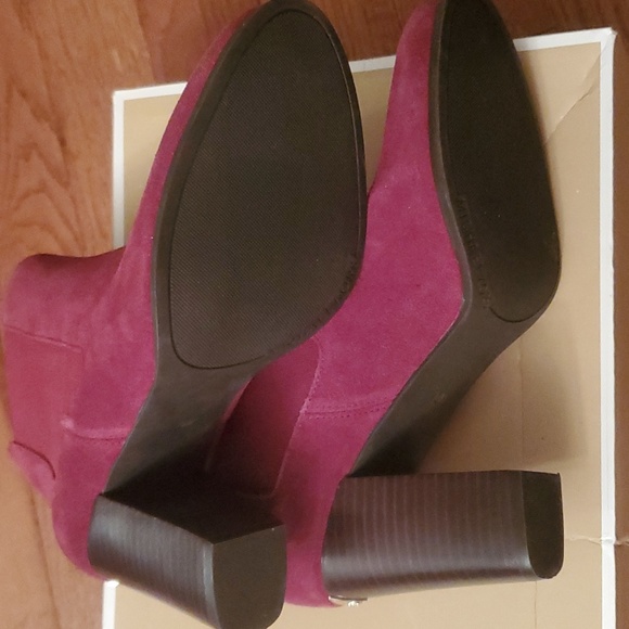 NEW MICHAEL Michael Kors Women's Lottie Bootie Suede Dark Berry  Size 10M - Picture 5 of 10